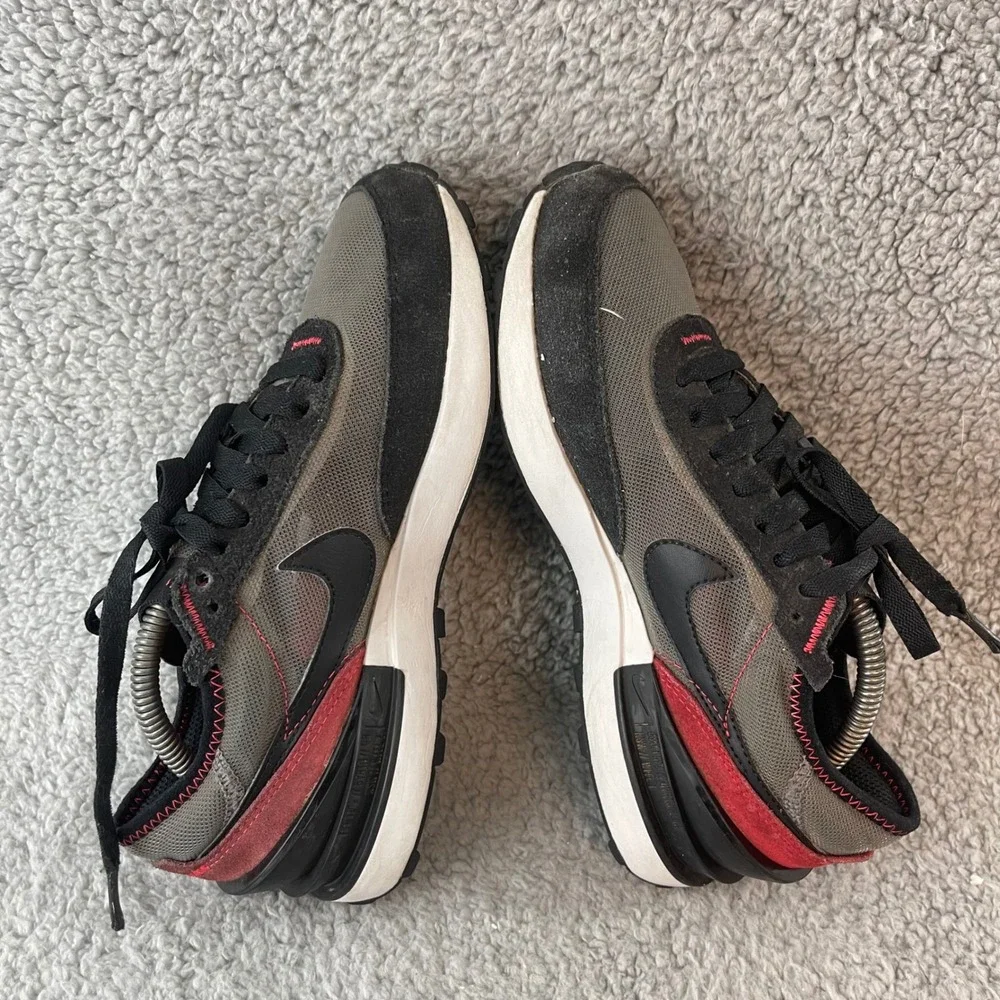 Nike Waffle One Kids GS‎ Size 3.5Y Grey Black Red Running Shoes DC0481-006